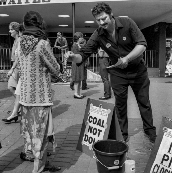 Miners Strike 1984 - collecting support funds, Blackburn