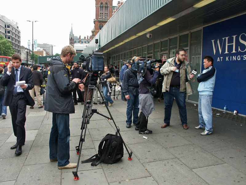 London - A City and its People - Terrorist Bombings, Kings Cross, 9th July 2005 - A photographic study by Christopher John Ball - Photographer and Writer