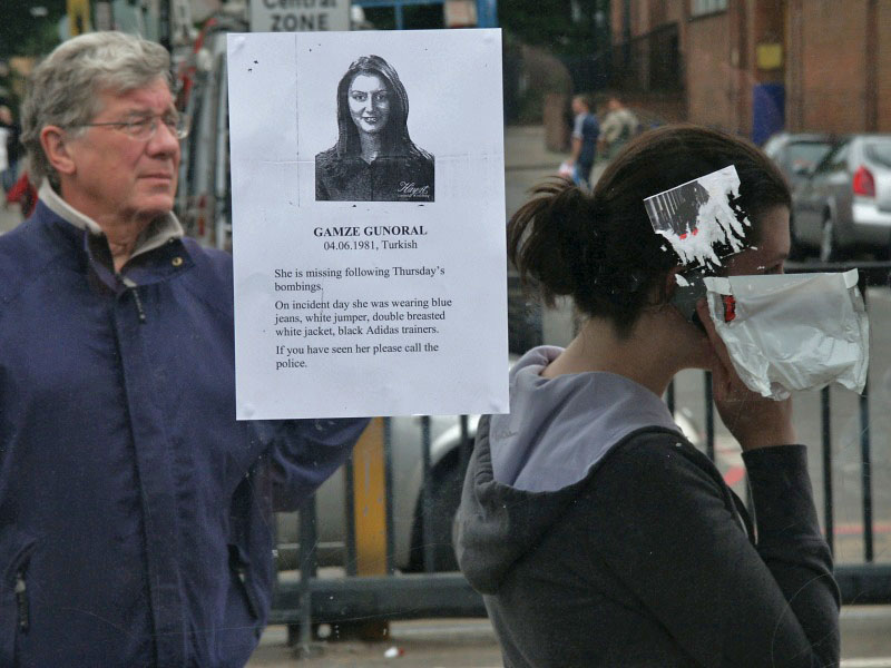 London - A City and its People - Terrorist Bombings, Kings Cross, 9th July 2005 - A photographic study by Christopher John Ball - Photographer and Writer