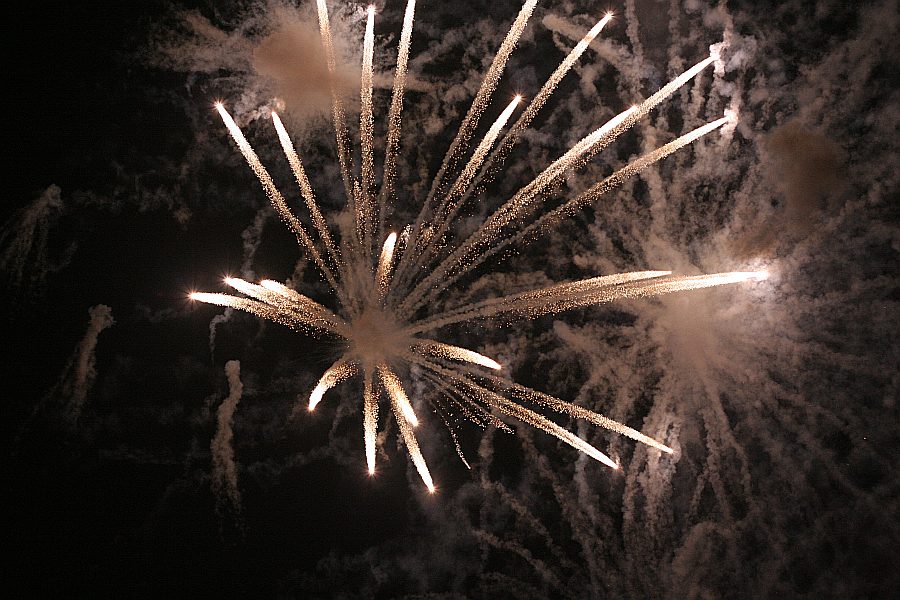 Alexandra Palace - Firework Display Nov 2007 - London - A City and its People A photographic study by Christopher John Ball - Photographer and Writer