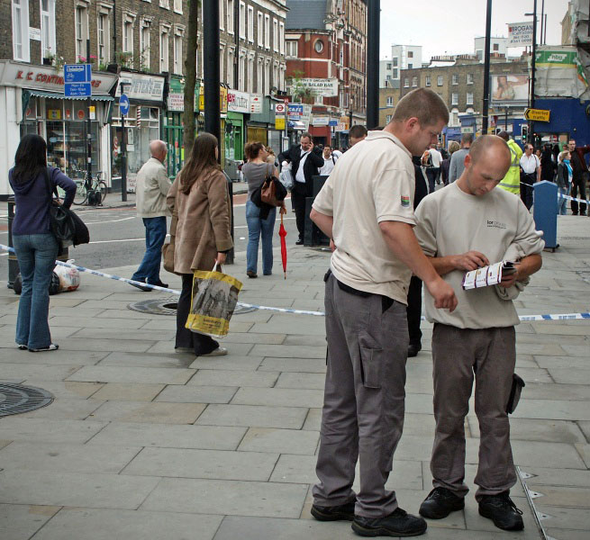 London - A City and its People - Terrorist Bombings, Kings Cross, 7th July 2005 - A photographic study by Christopher John Ball - Photographer and Writer