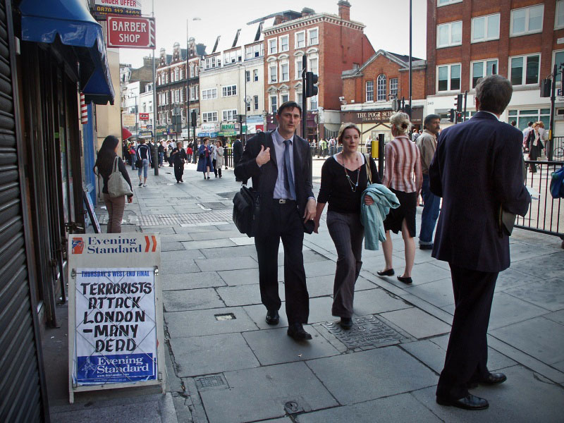 London - A City and its People - Terrorist Bombings, Kings Cross, 7th July 2005 - A photographic study by Christopher John Ball - Photographer and Writer